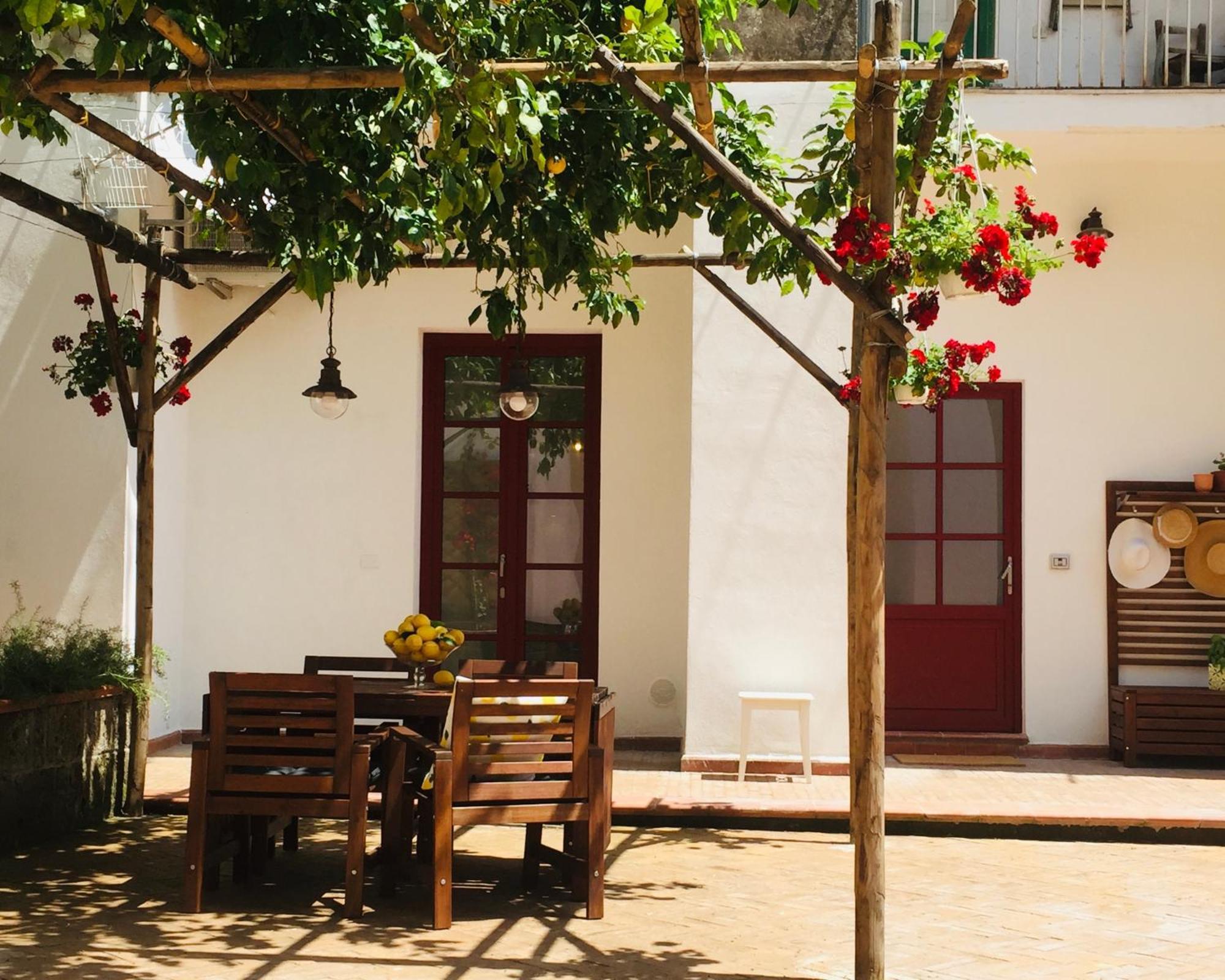 Secret Garden Apartment Кастелламмаре-ді-Стабія Екстер'єр фото